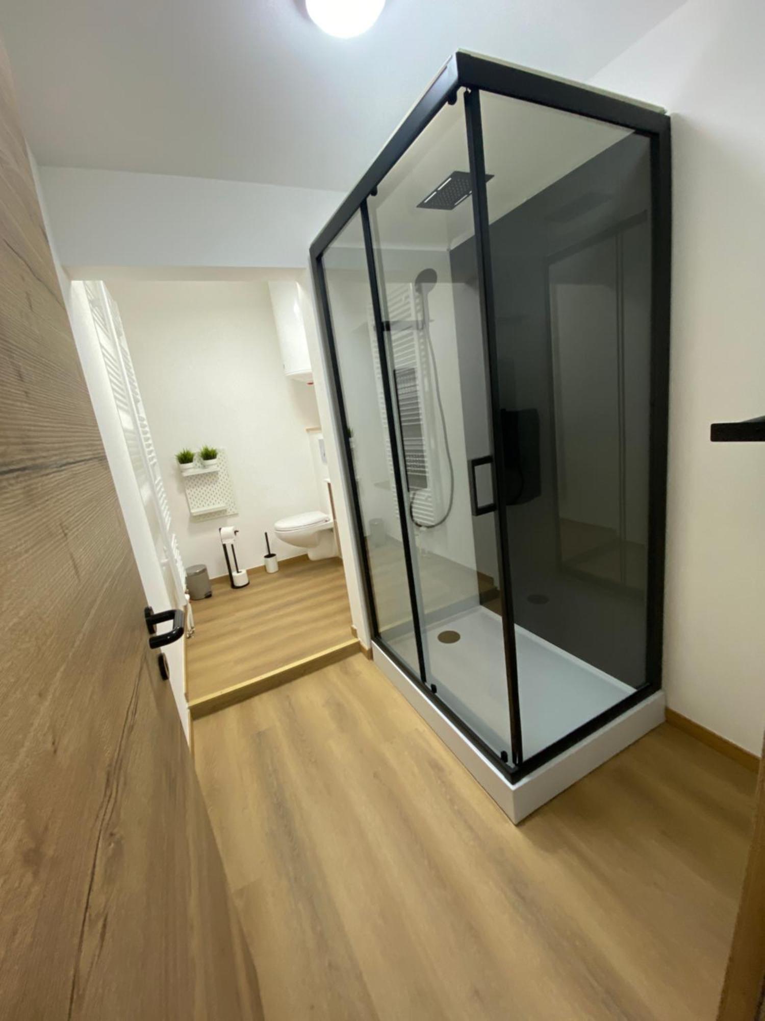 Apartment 1-d011 Superbe Spacieux Tres Calme *